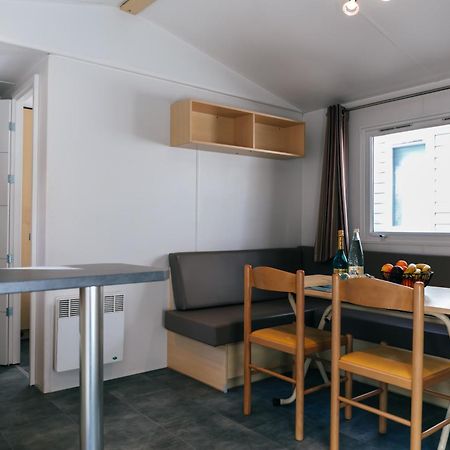 Castell Montgri - Mobile Homes By Lifestyle Holidays 레스타르티트 객실 사진