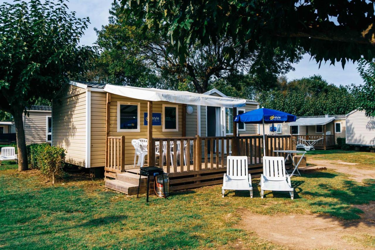 Castell Montgri - Mobile Homes By Lifestyle Holidays 레스타르티트 외부 사진
