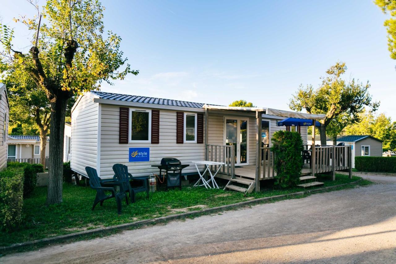 Castell Montgri - Mobile Homes By Lifestyle Holidays 레스타르티트 외부 사진